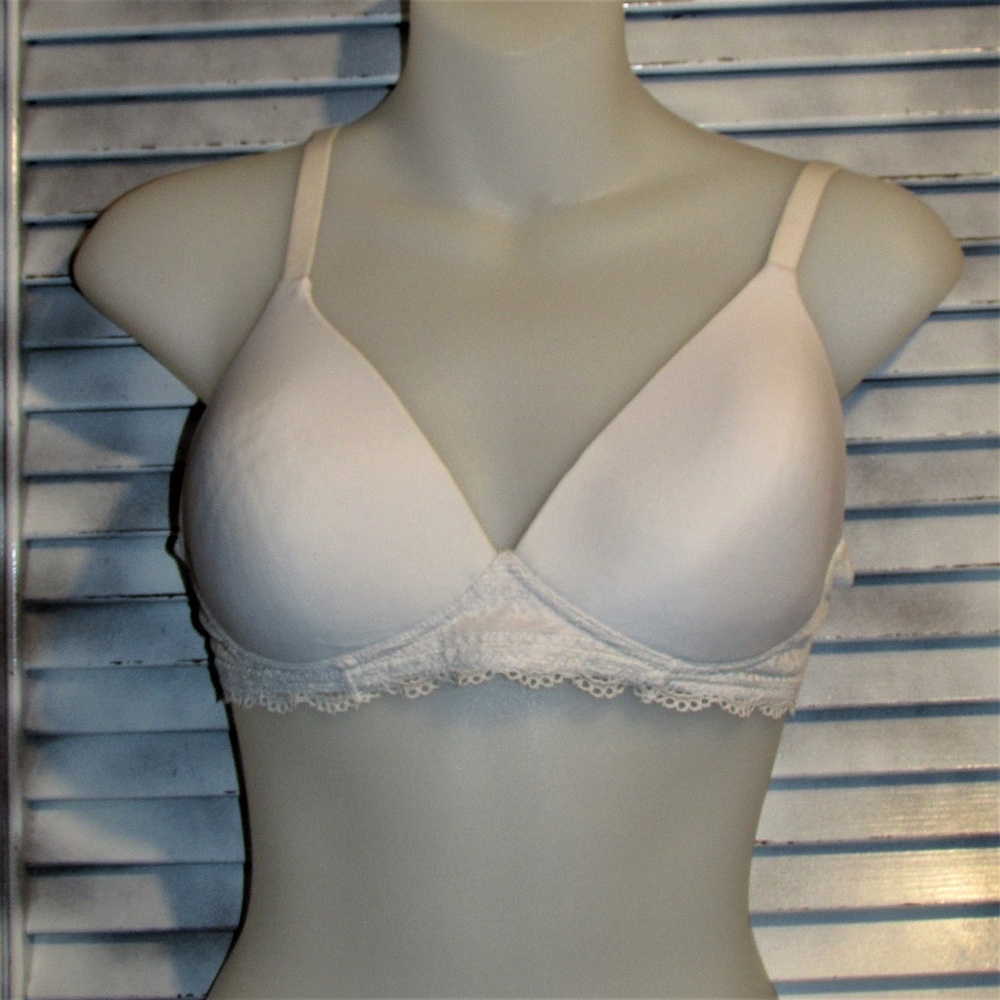 Warner's size 36B white lace trim bra style 92012 - Picture 1 of 8